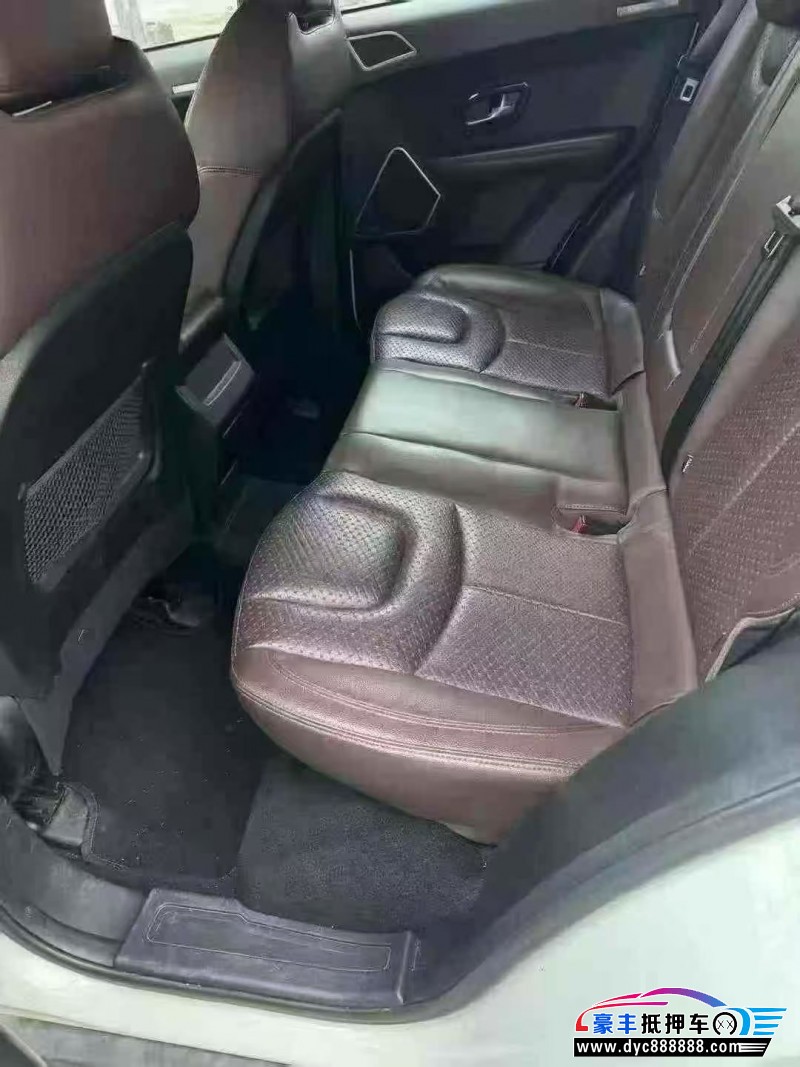 17年陆风X7轿车抵押车出售