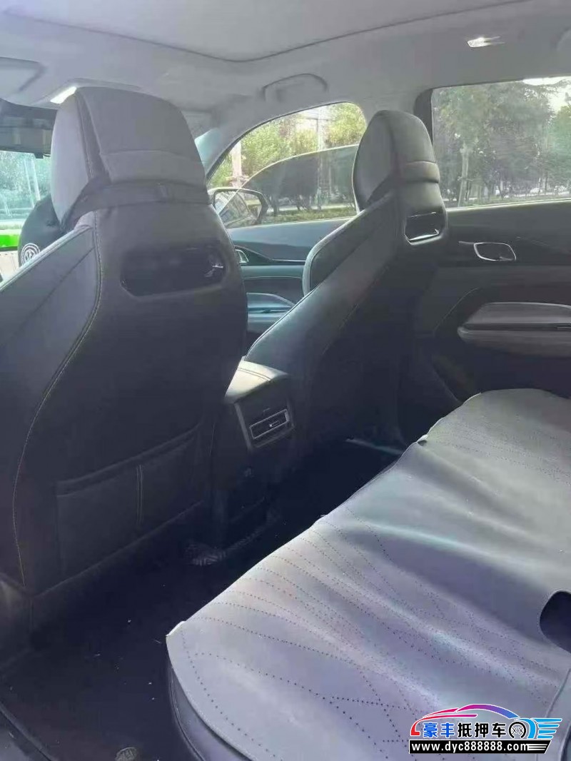 23年长安欧尚Z6轿车抵押车出售