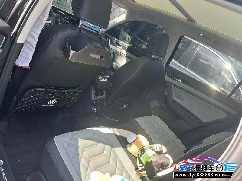 25年大众探岳轿车抵押车出售