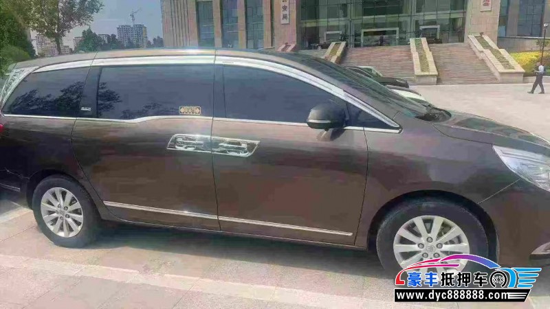 16年别克GL8轿车抵押车出售