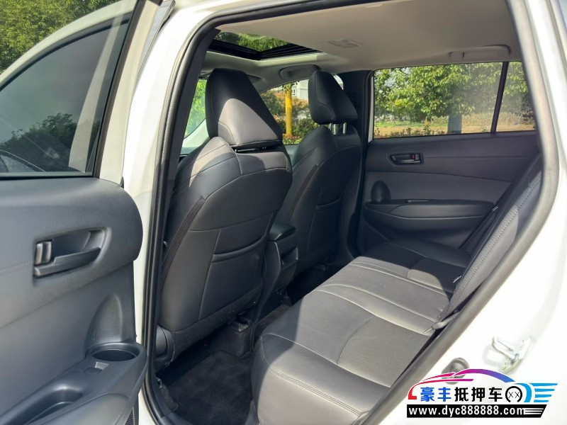 24年丰田锋兰达轿车抵押车出售