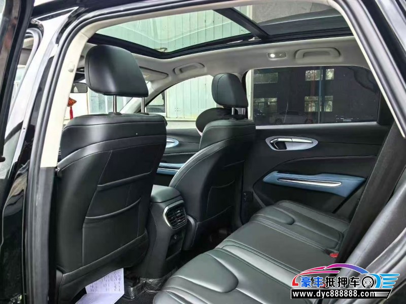 24年奔腾T90轿车抵押车出售