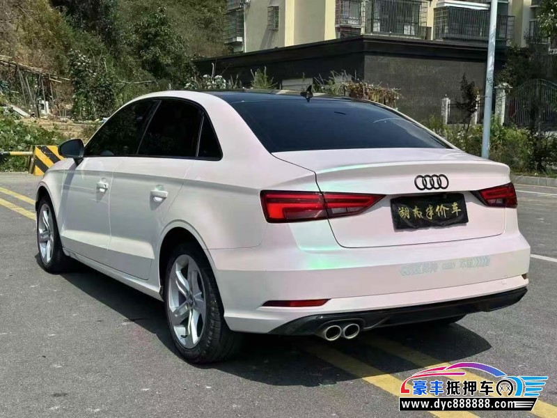 20年奥迪A3轿车抵押车出售