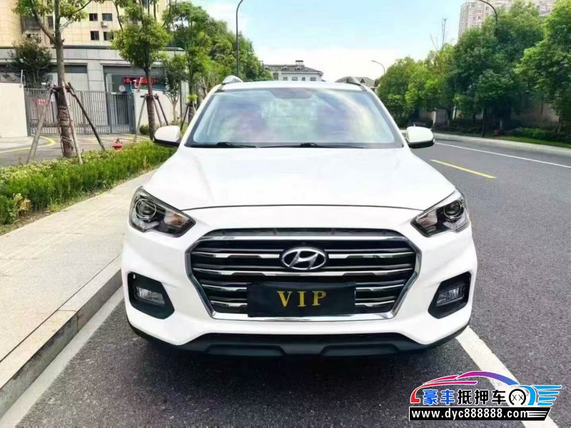 19年现代ix35轿车抵押车出售