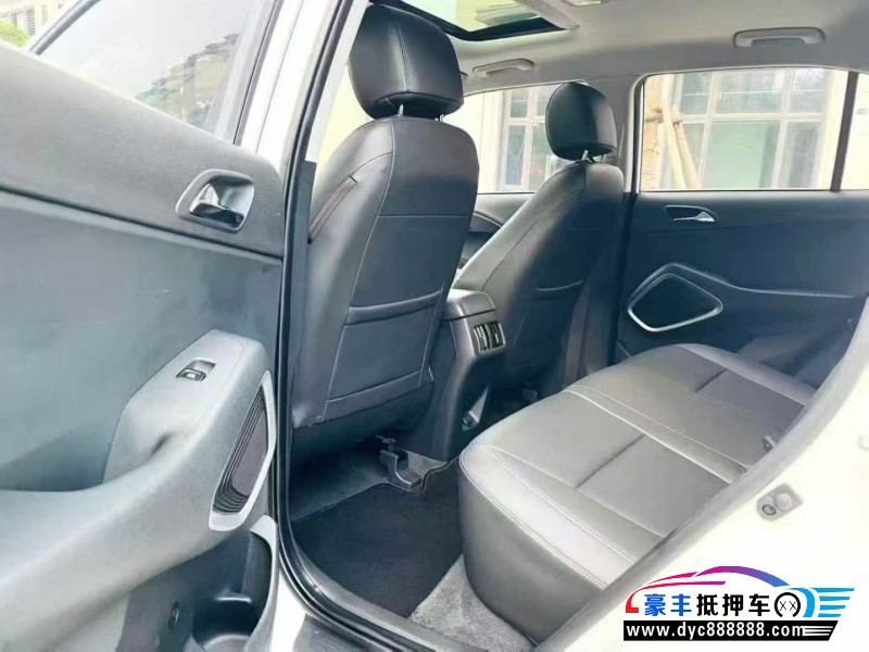 19年现代ix35轿车抵押车出售