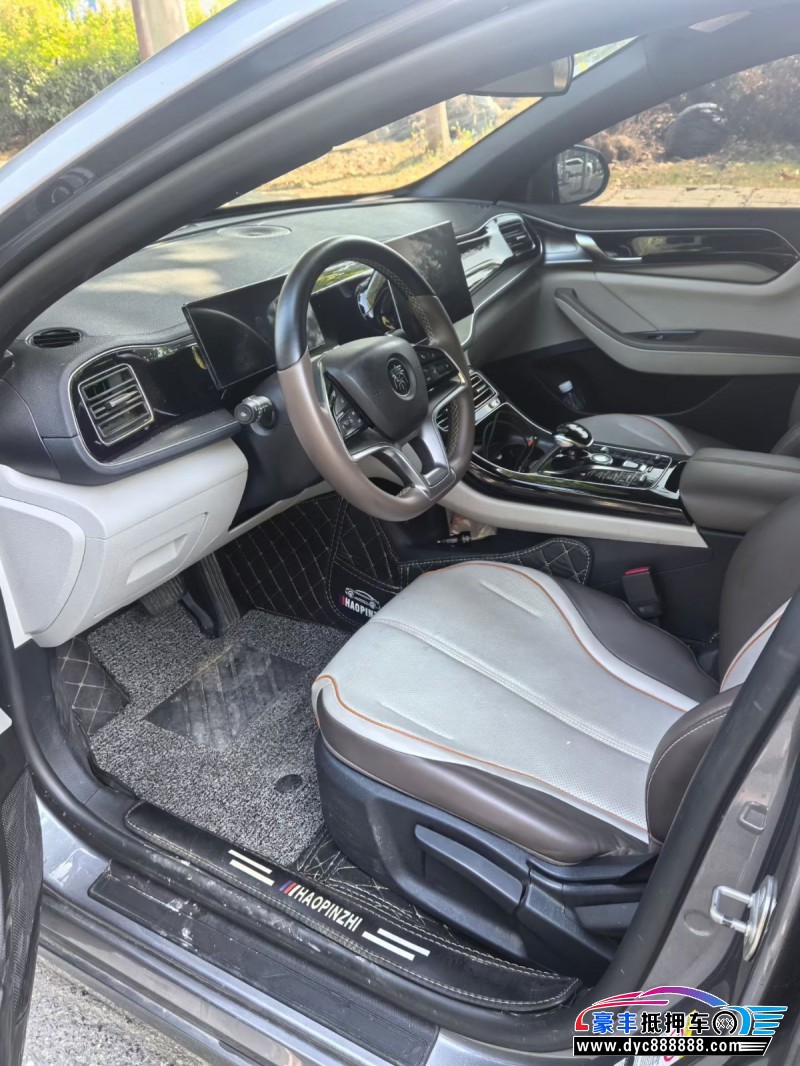 24年比亚迪秦轿车抵押车出售