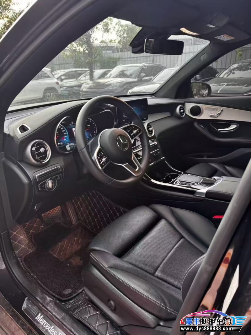 22年奔驰GLC轿车抵押车出售