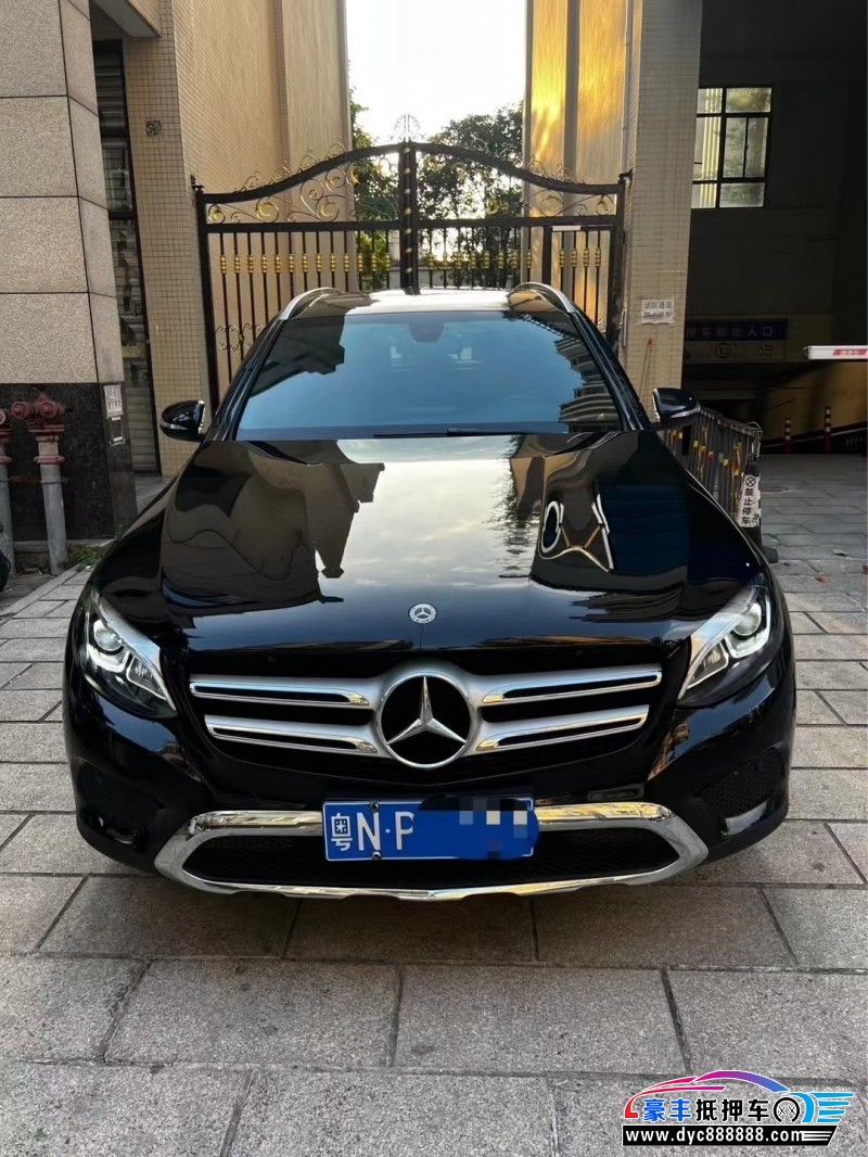 19年奔驰GLC轿车抵押车出售