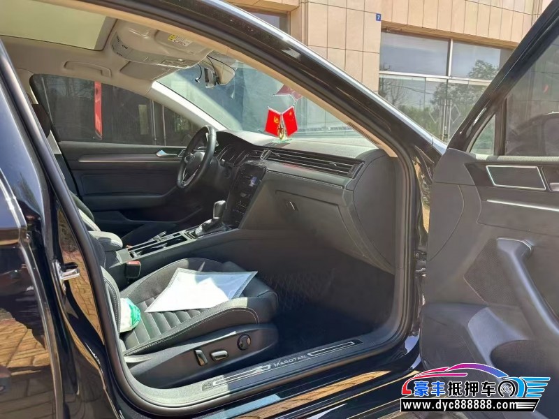 22年大众迈腾轿车抵押车出售