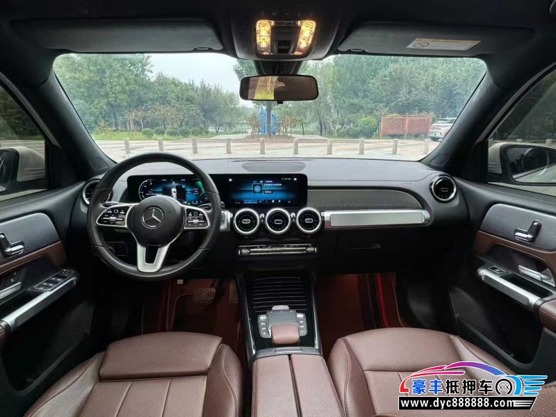 22年奔驰GLB轿车抵押车出售