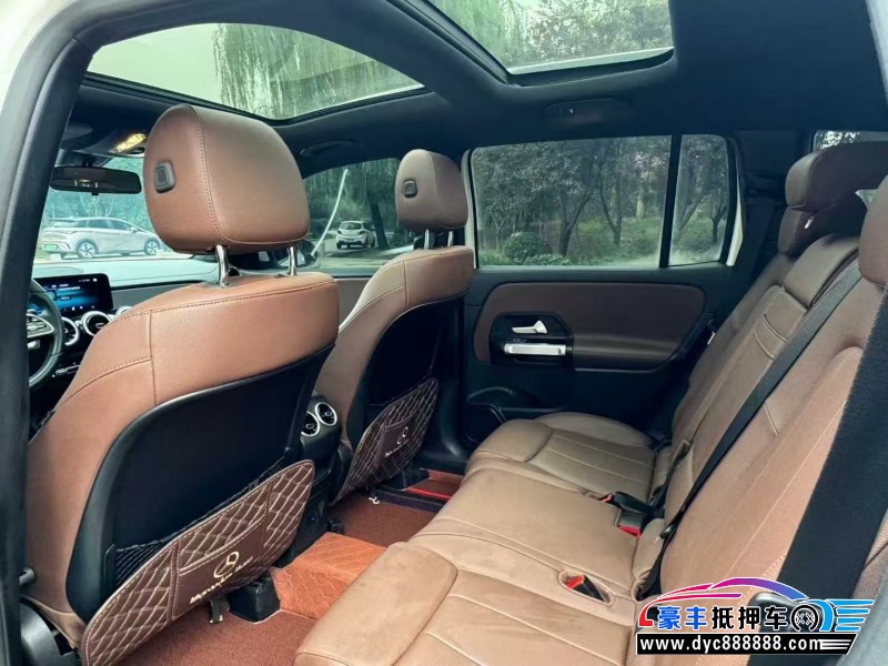 22年奔驰GLB轿车抵押车出售