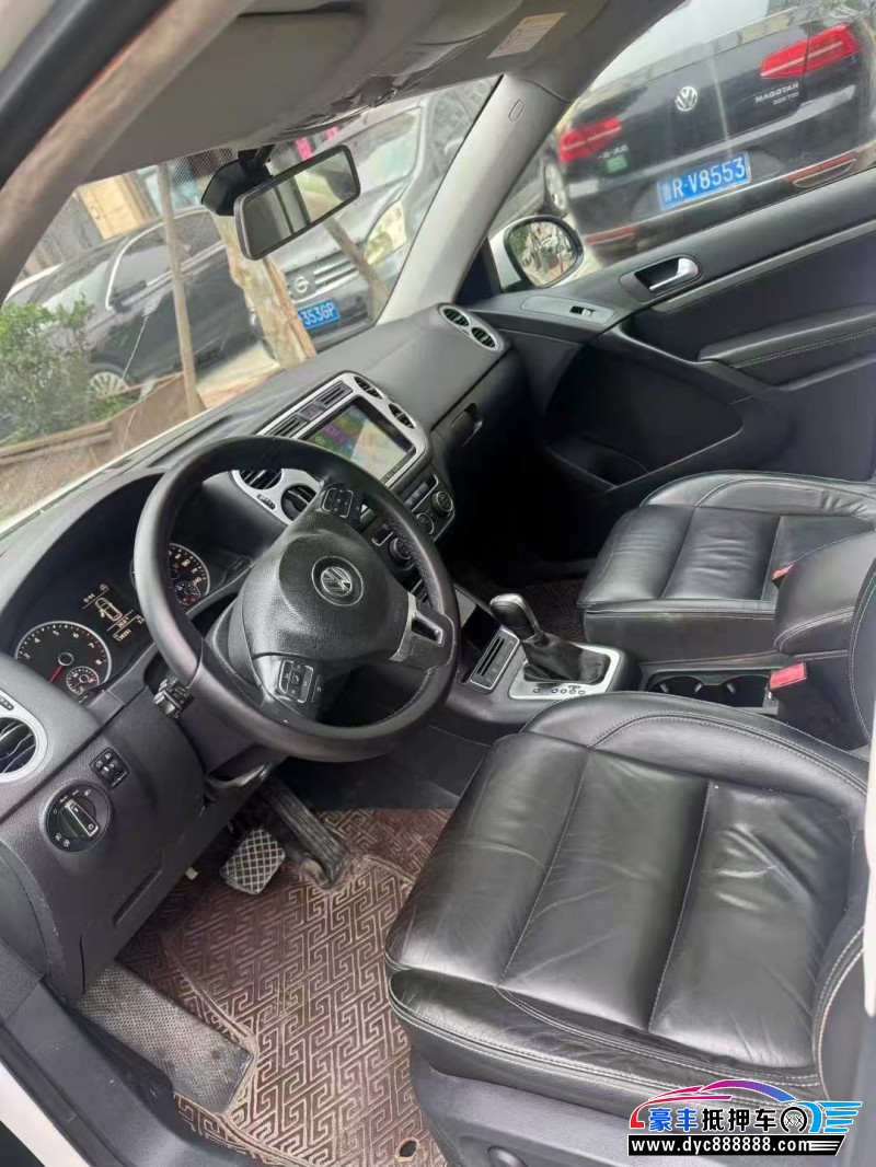 17年大众途观轿车抵押车出售