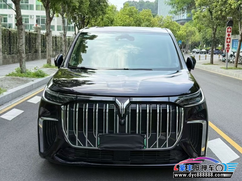 23年岚图梦想家轿车抵押车出售