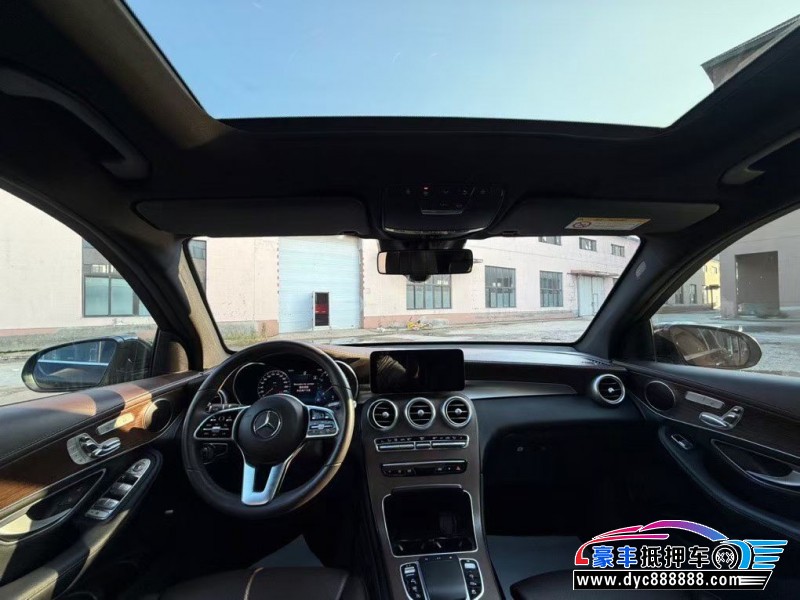 22年奔驰GLC轿车抵押车出售