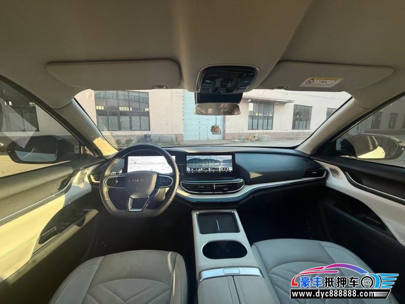 25年奇瑞舒享家轿车抵押车出售