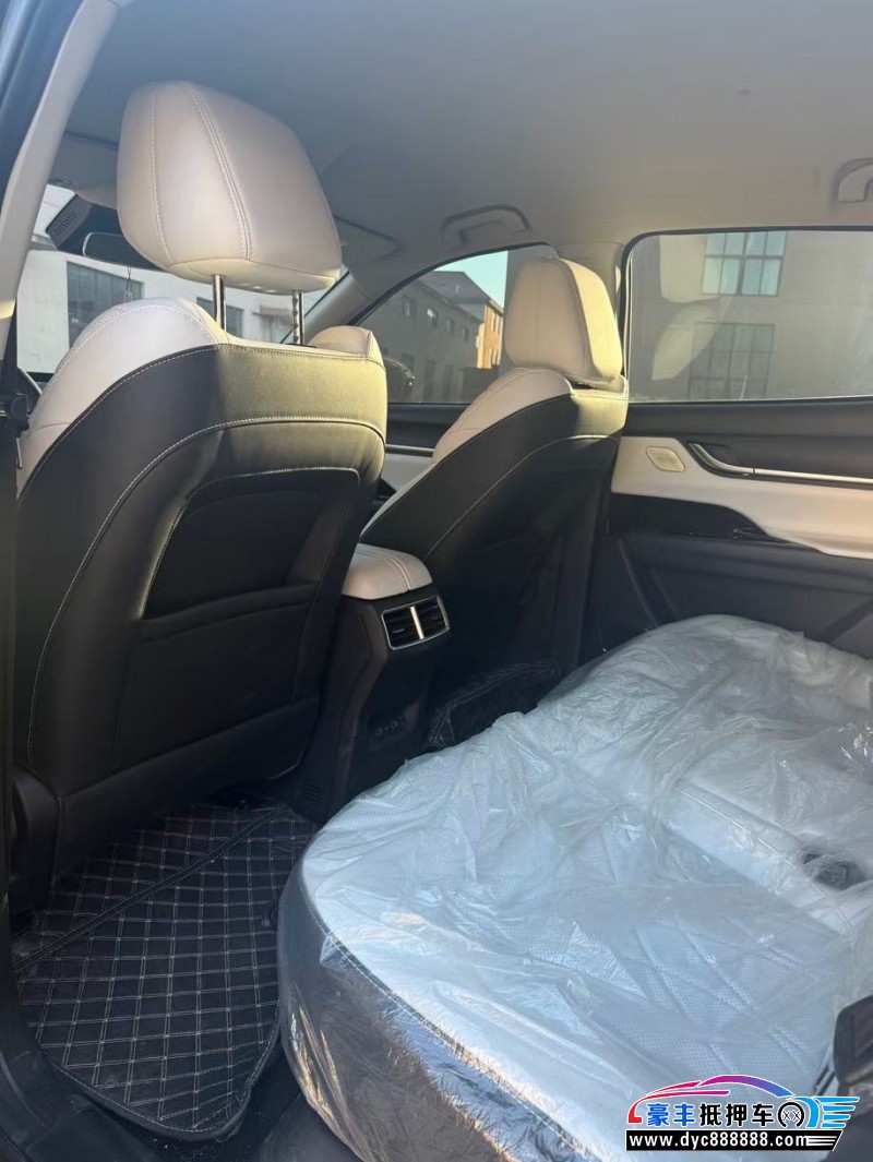 25年奇瑞舒享家轿车抵押车出售