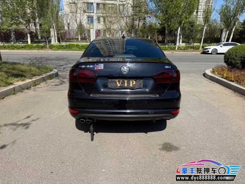 14年大众速腾轿车抵押车出售