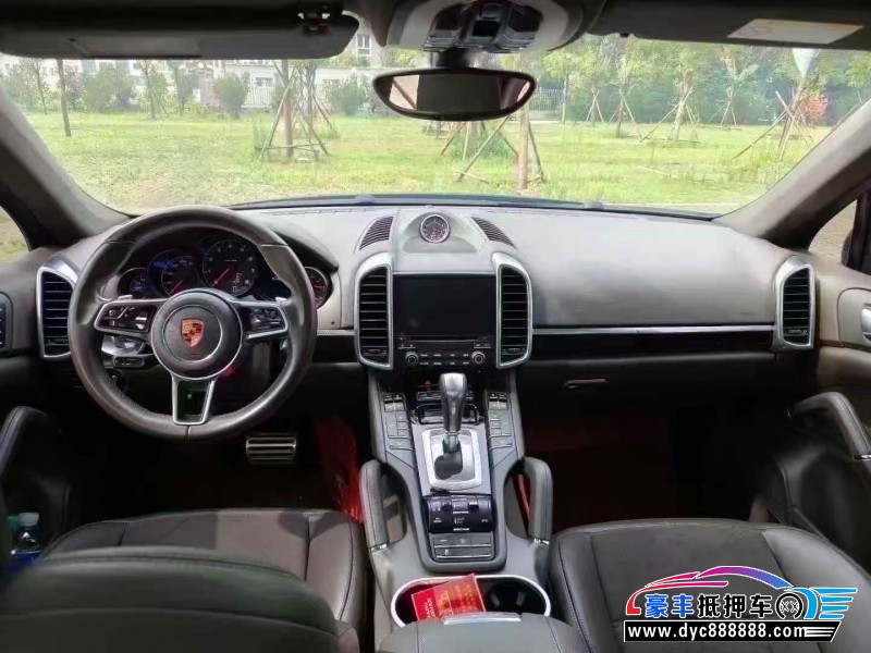 18年保时捷卡宴SUV抵押车出售