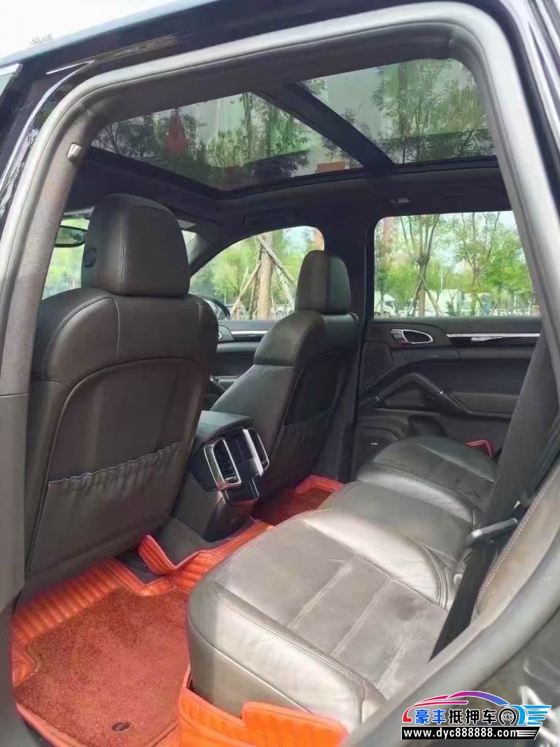 18年保时捷卡宴SUV抵押车出售