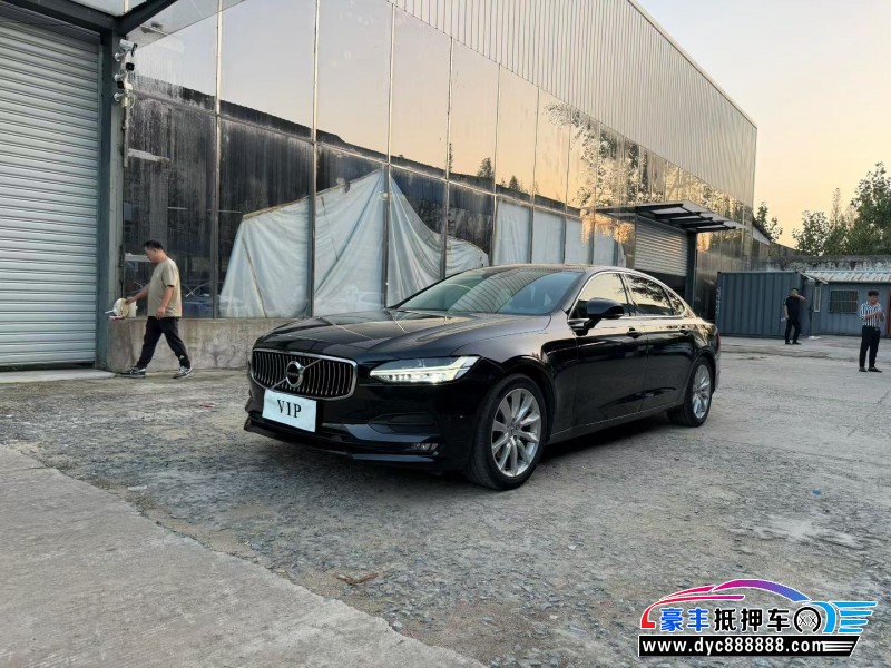 17年沃尔沃S90轿车抵押车出售