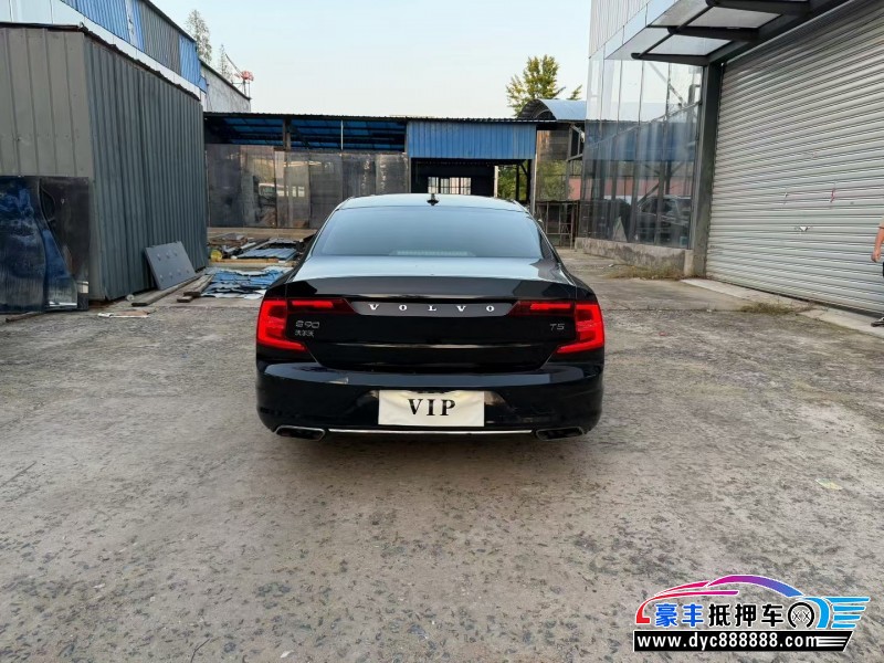 17年沃尔沃S90轿车抵押车出售
