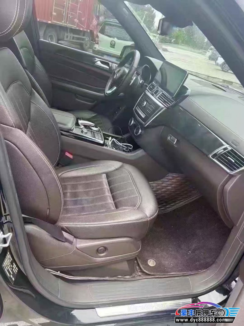 18年奔驰GLSSUV抵押车出售