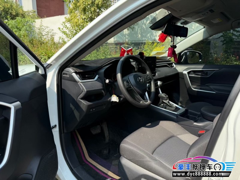 24年丰田威兰达SUV抵押车出售