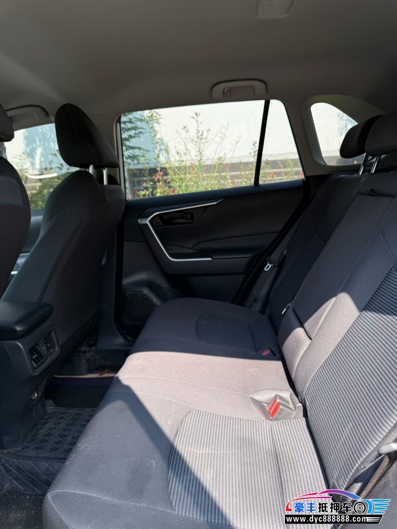 24年丰田威兰达SUV抵押车出售