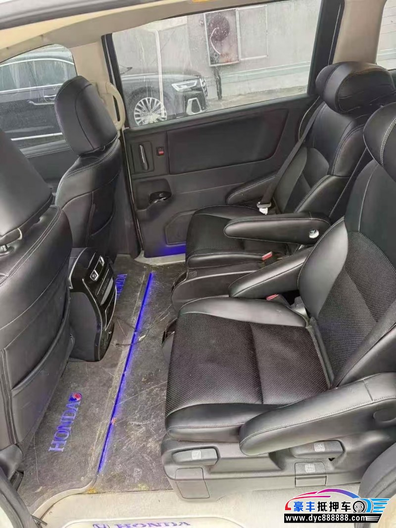 23年本田奥德赛MPV抵押车出售