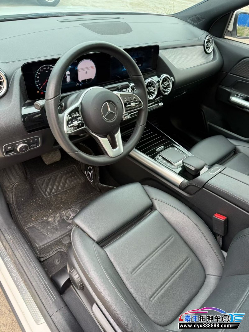 22年奔驰GLASUV抵押车出售