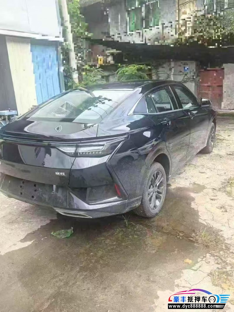 25年东风风神奕炫轿车抵押车出售