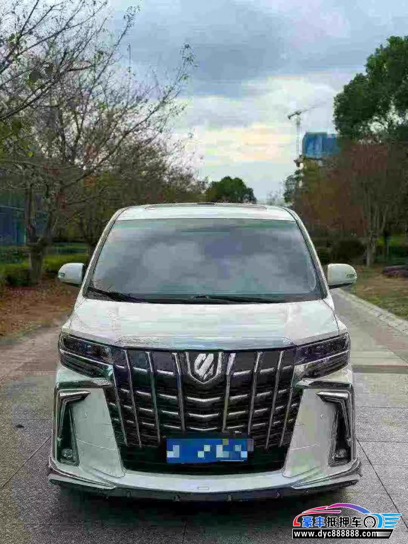 13年丰田埃尔法轿车抵押车出售