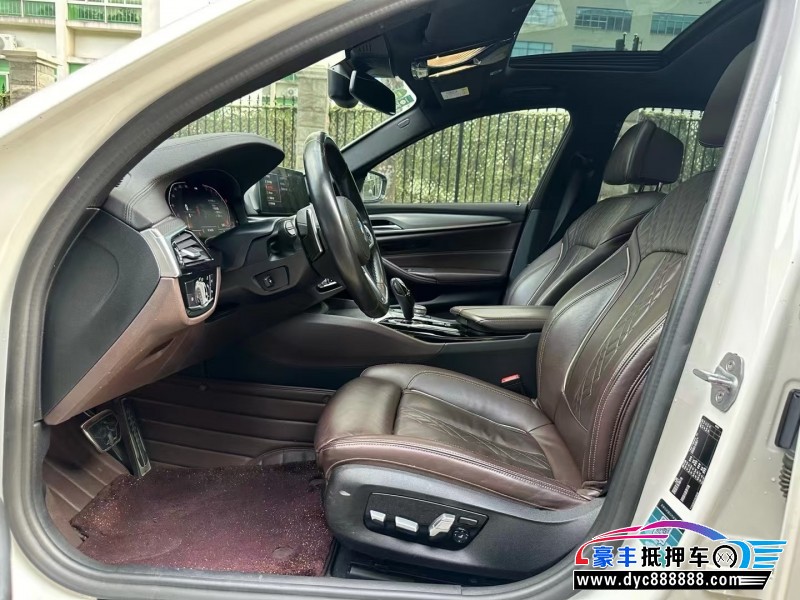 20年宝马5系轿车抵押车出售