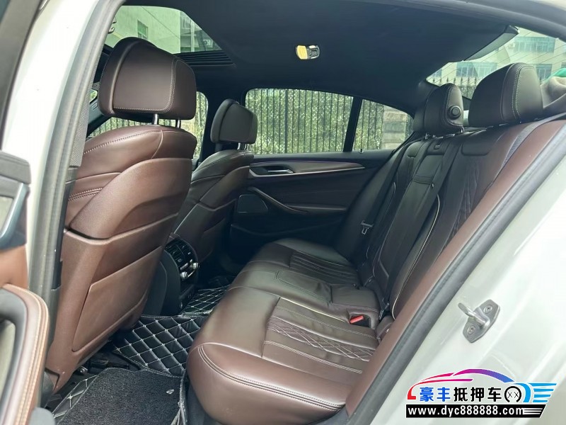 20年宝马5系轿车抵押车出售