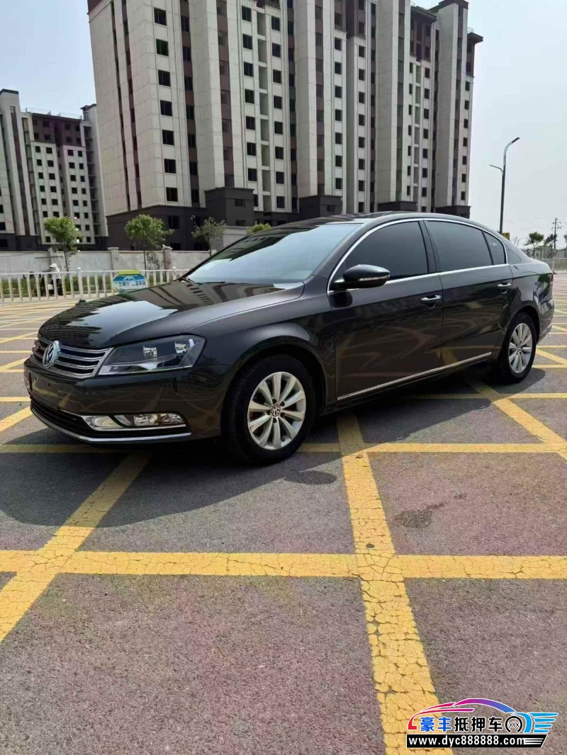 15年大众迈腾轿车抵押车出售