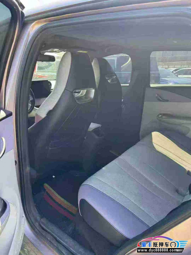 23年比亚迪海豚SUV抵押车出售