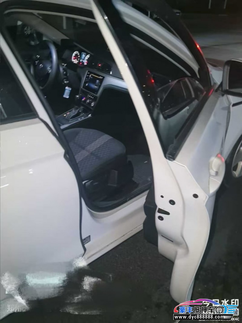 22年大众凌渡轿车抵押车出售