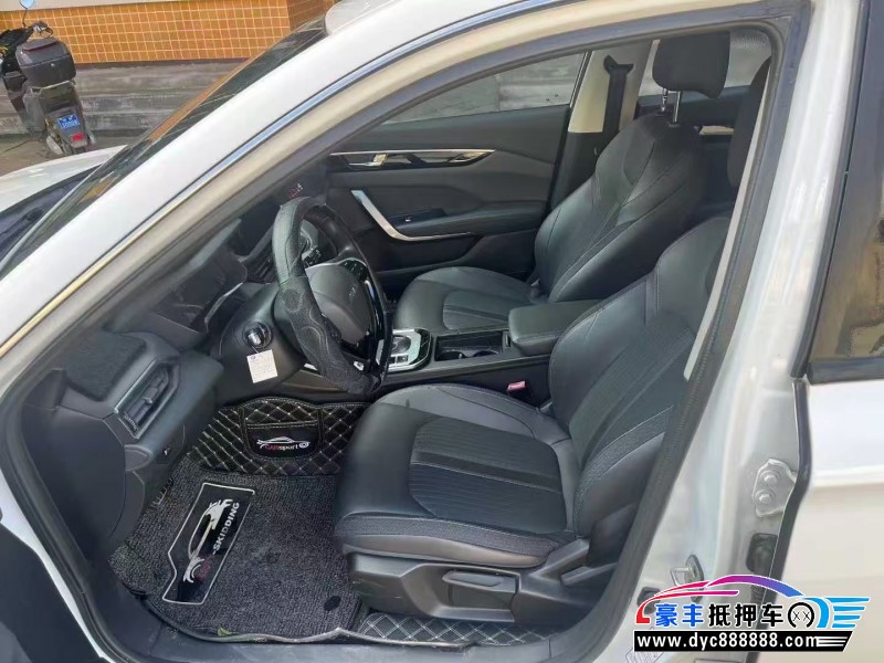 21年东风风神奕炫轿车抵押车出售