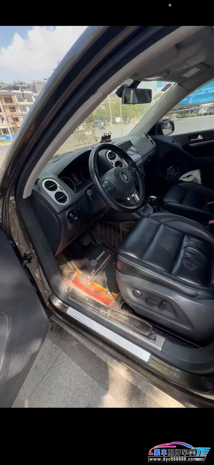 17年大众途观轿车抵押车出售