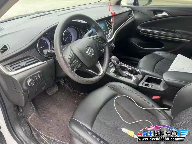 20年别克威朗轿车抵押车出售