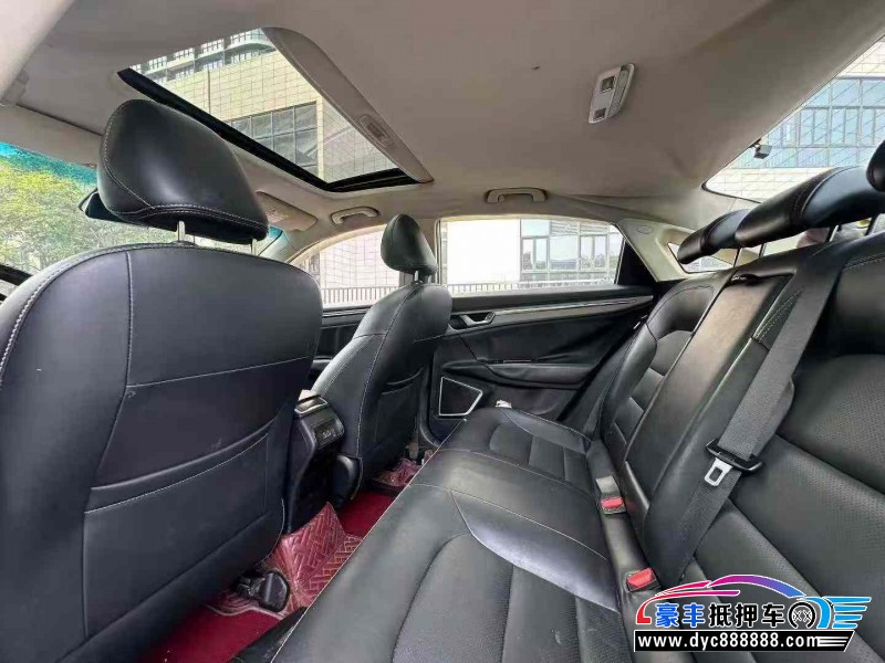 18年吉利帝豪GL轿车抵押车出售