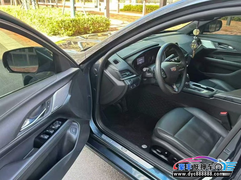 21年凯迪拉克CT4轿车抵押车出售