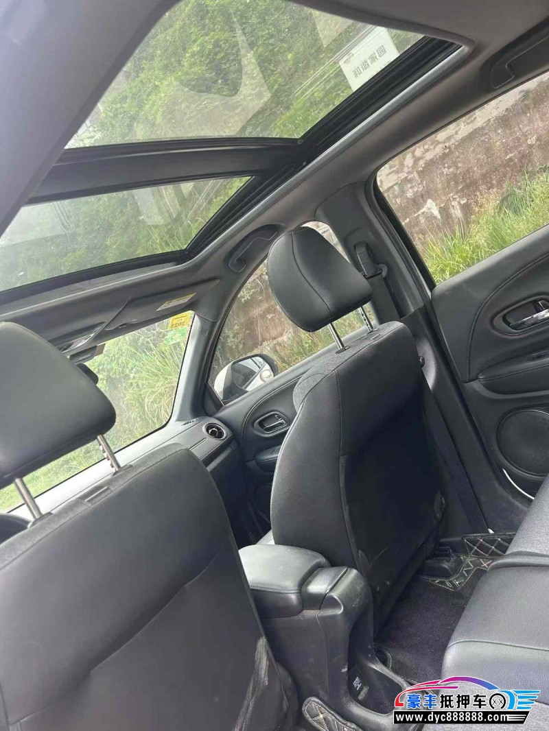 19年本田XRV轿车抵押车出售