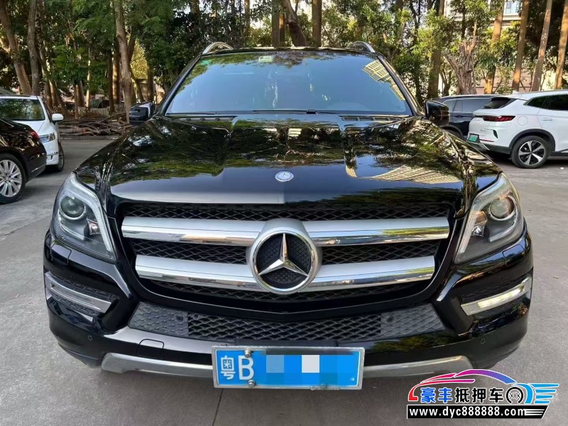 16年奔驰GL轿车抵押车出售