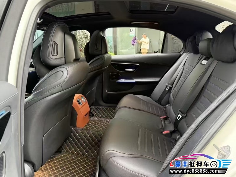 23年奔驰C轿车抵押车出售