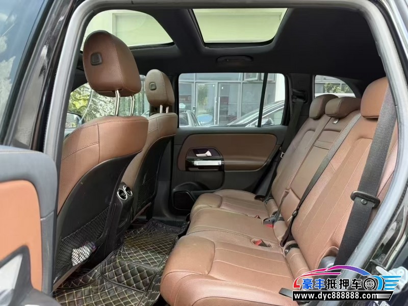 23年奔驰GLB轿车抵押车出售