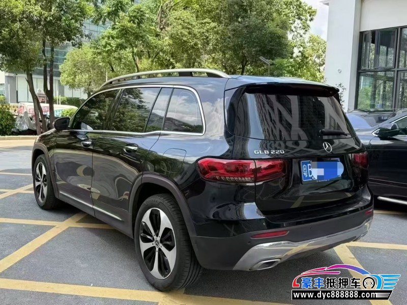 23年奔驰GLB轿车抵押车出售