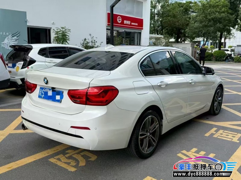 18年宝马1系轿车抵押车出售
