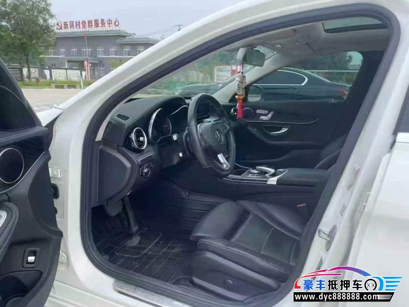 17年奔驰C轿车抵押车出售