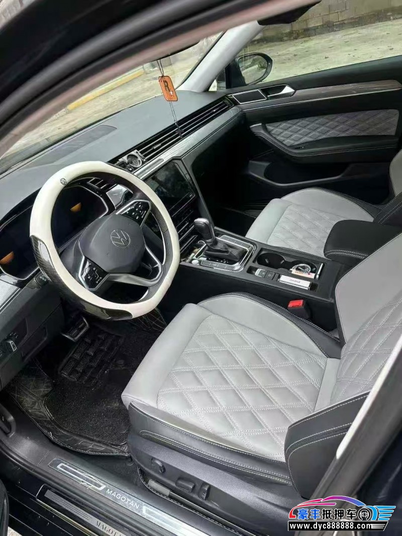 23年大众迈腾轿车抵押车出售